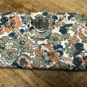 Floral lightweight Vera Bradley wallet